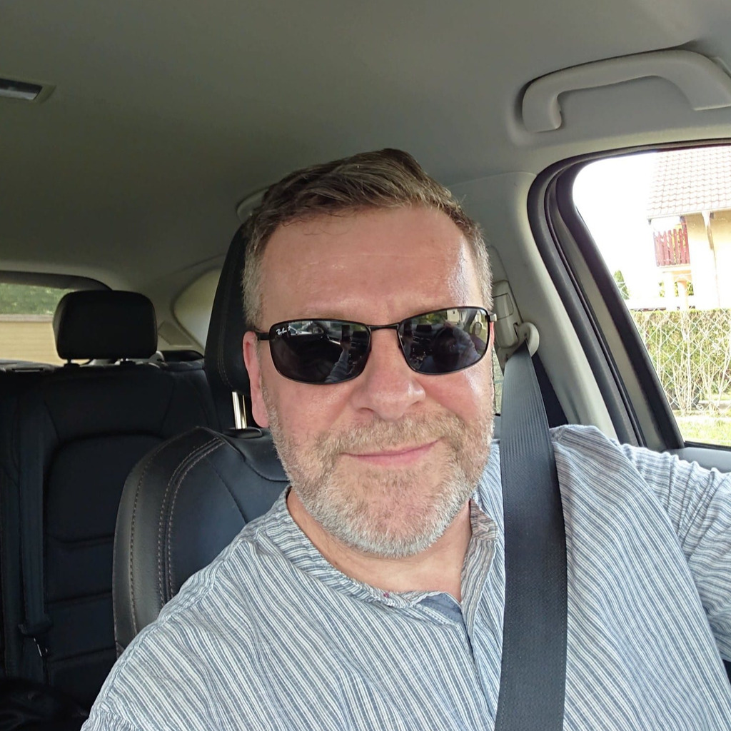 Robert nicholson managing director onex xing