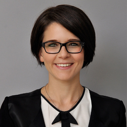Mag. Julia Opahle
