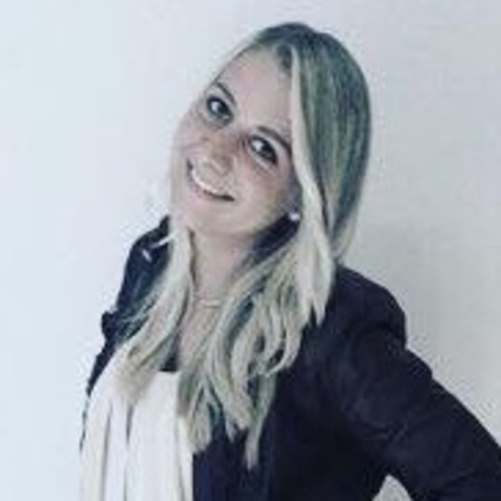 Eileen Welchering Bezirksleiterin Debeka V.v.a.G. XING