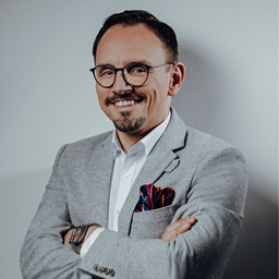 Dr. Michael Kemper
