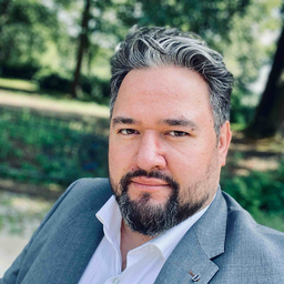 Dennis Küsek