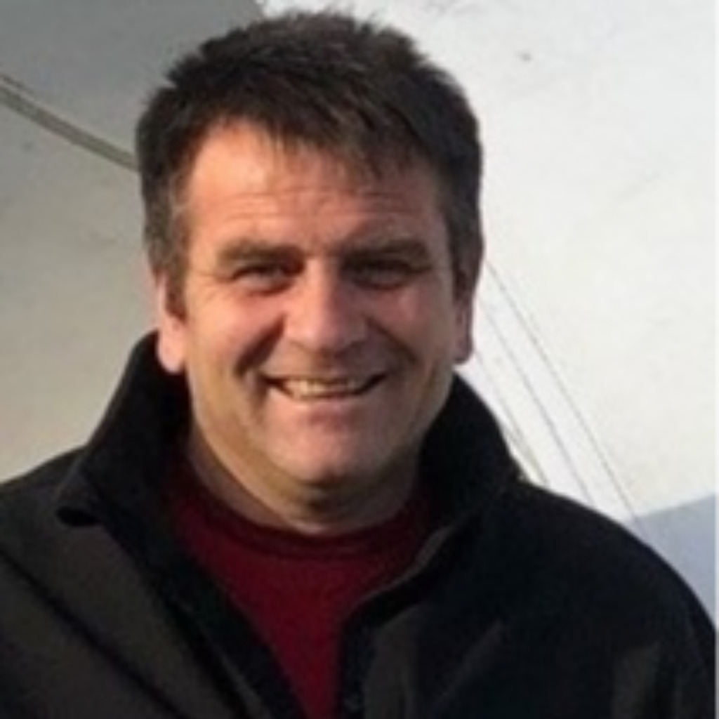 Dipl.Ing. Hubert Reiter Geschäftsführer / Managing Director