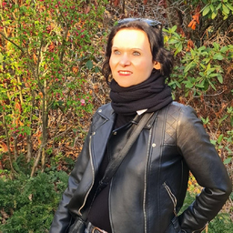 Edina Bakos
