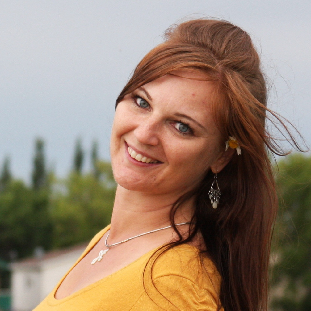 Doris Schulz Student Coordinator Visionary Collage XING