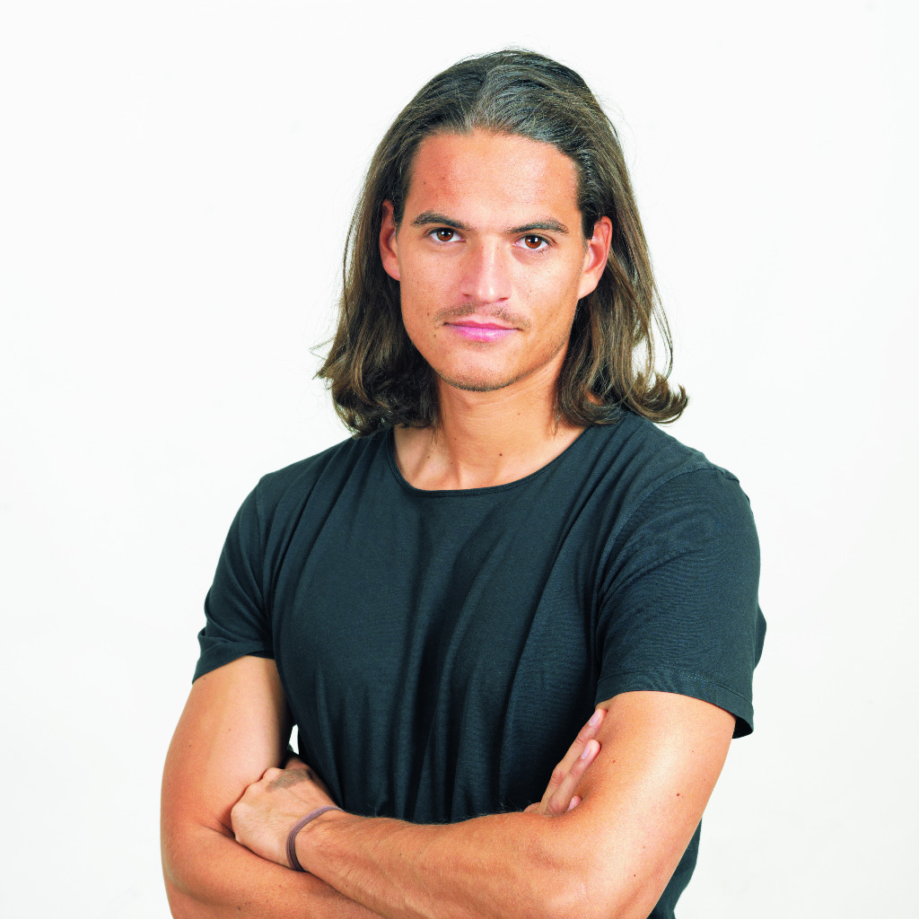 Luis Schlor Operations Manager The Bellezza Group XING