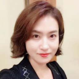 Helen Lee