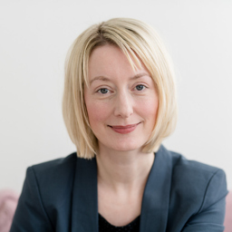 Dr. Anna Mucha