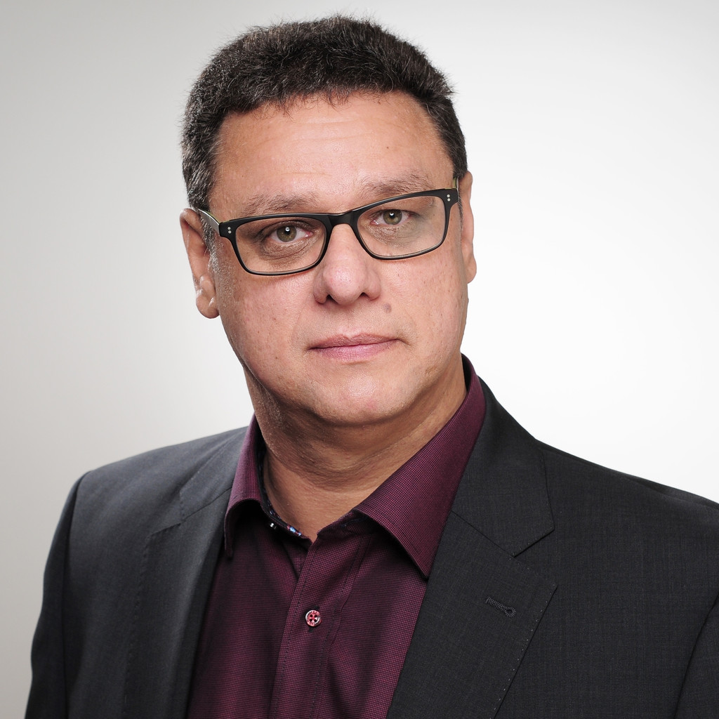 Michael Wild Senior Principal Consultant Natuvion GmbH XING accenture-salary-information-adventure-wealth-advisors