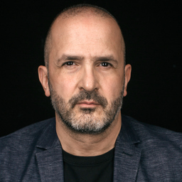 Manos Moniakis