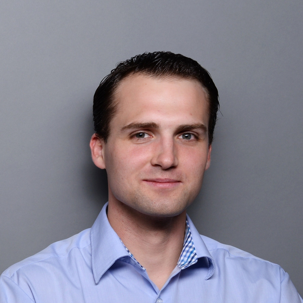 Dipl.Ing. Dennis Sik Global Maintenance Manager ISBM & PET Recycling