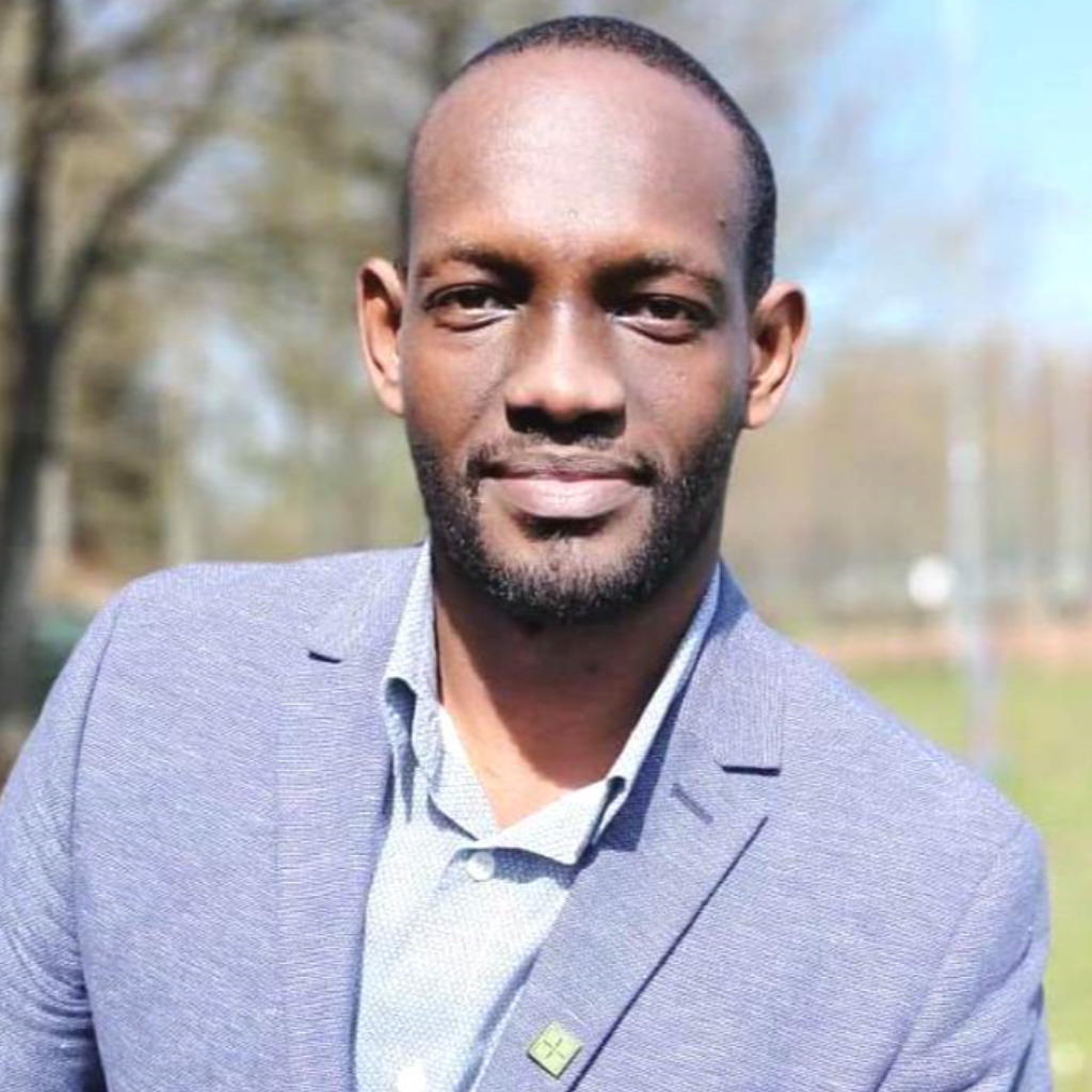 Stephen Njoroge Kamau Fachinformatiker CompuSafe Data Systems AG XING