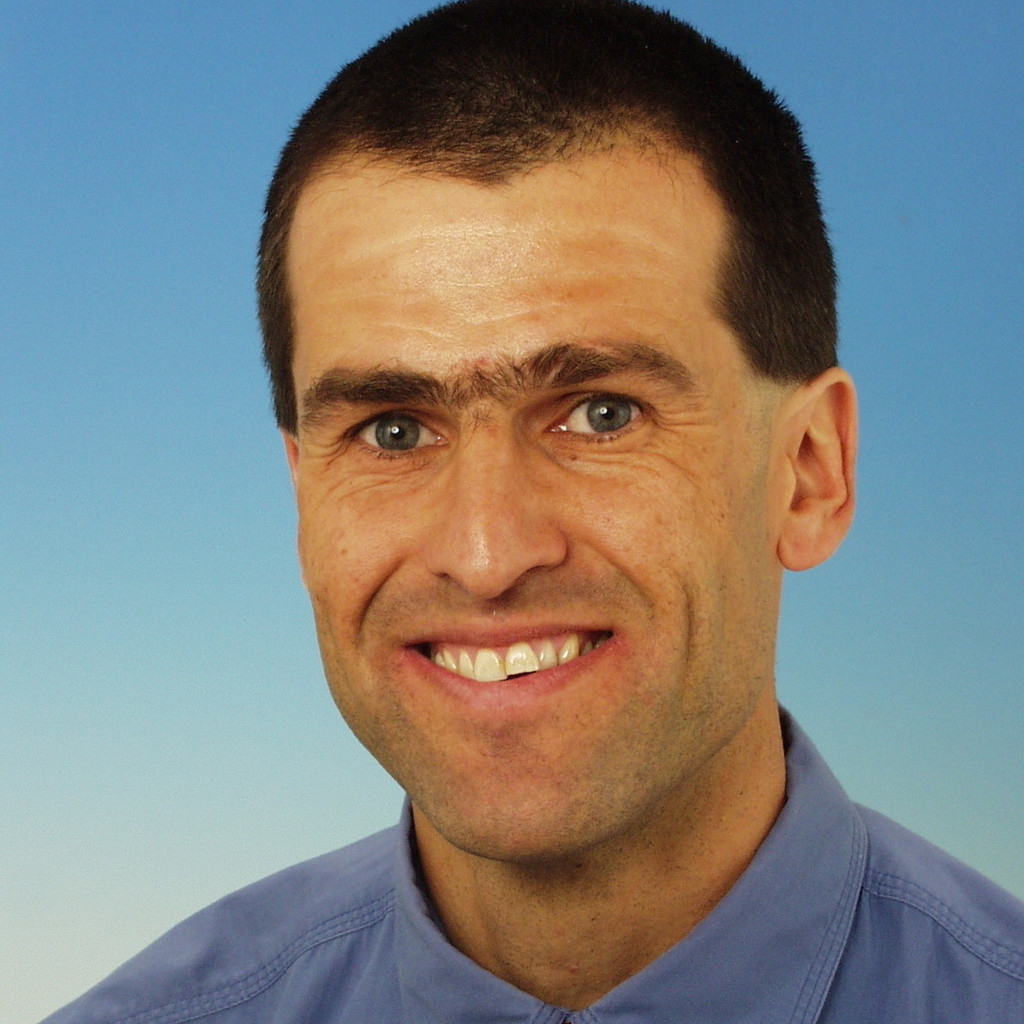 Dr. Johannes Müller Knowledge Management & Digital Collaboration