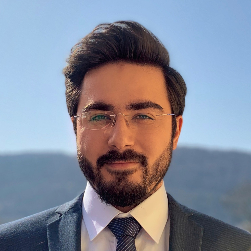Hasan Uyar IT Provider Manager R+V Versicherung XING