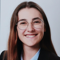 Nadine Dölker