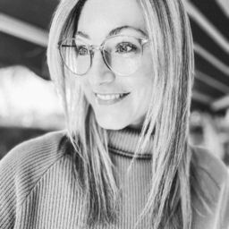 Giusy  Engels