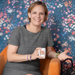 Prof. Dr. Anja Ruetten