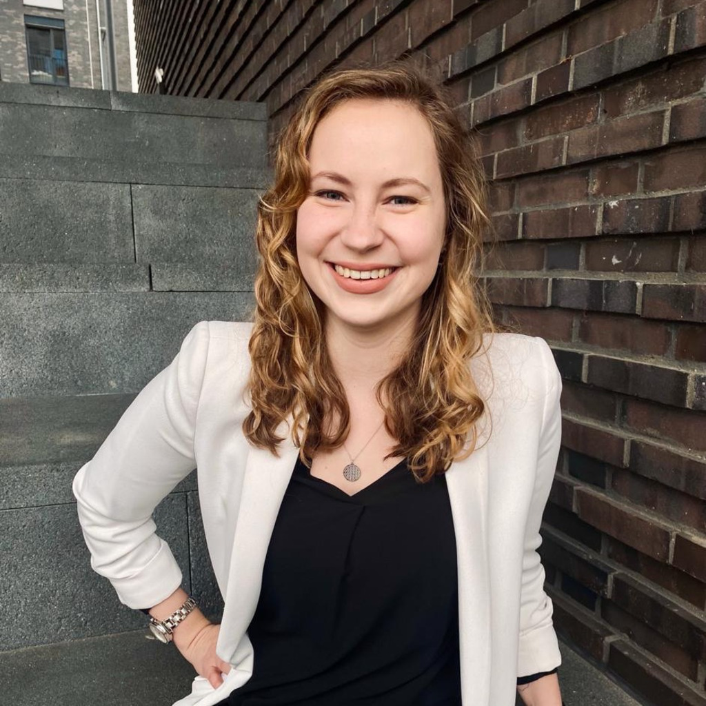 Elena Becker Junior HR Managerin DB Cargo BTT GmbH XING
