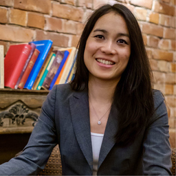 Dr. Nelly Nguyen