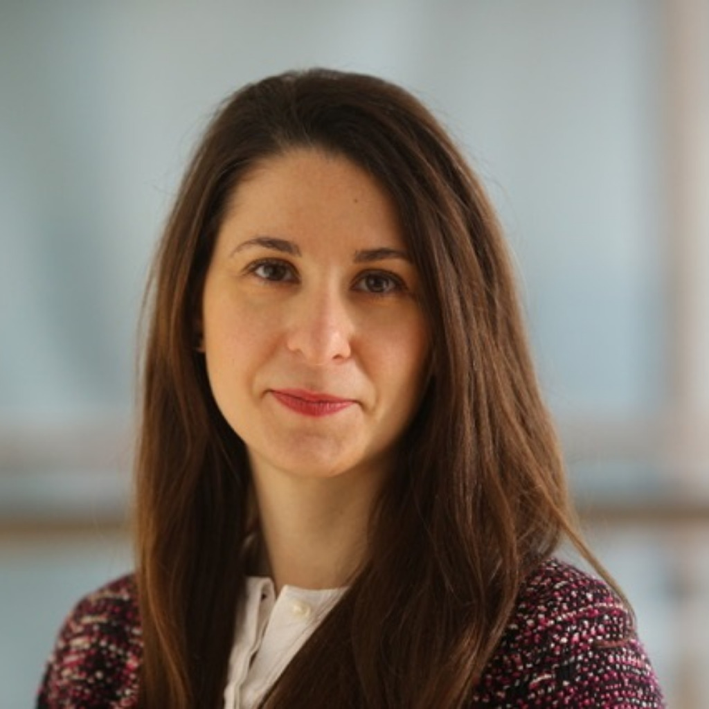 Victoria Arnold Institutional Sales Germany ETF & Index Investments