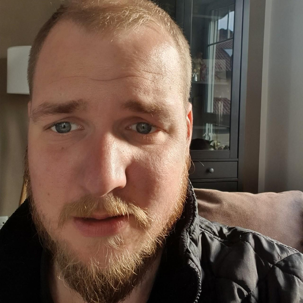 Daniel Rudzki Maschinenführer APM Gehäusebautechnik XING