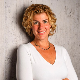 Carolin Kurth
