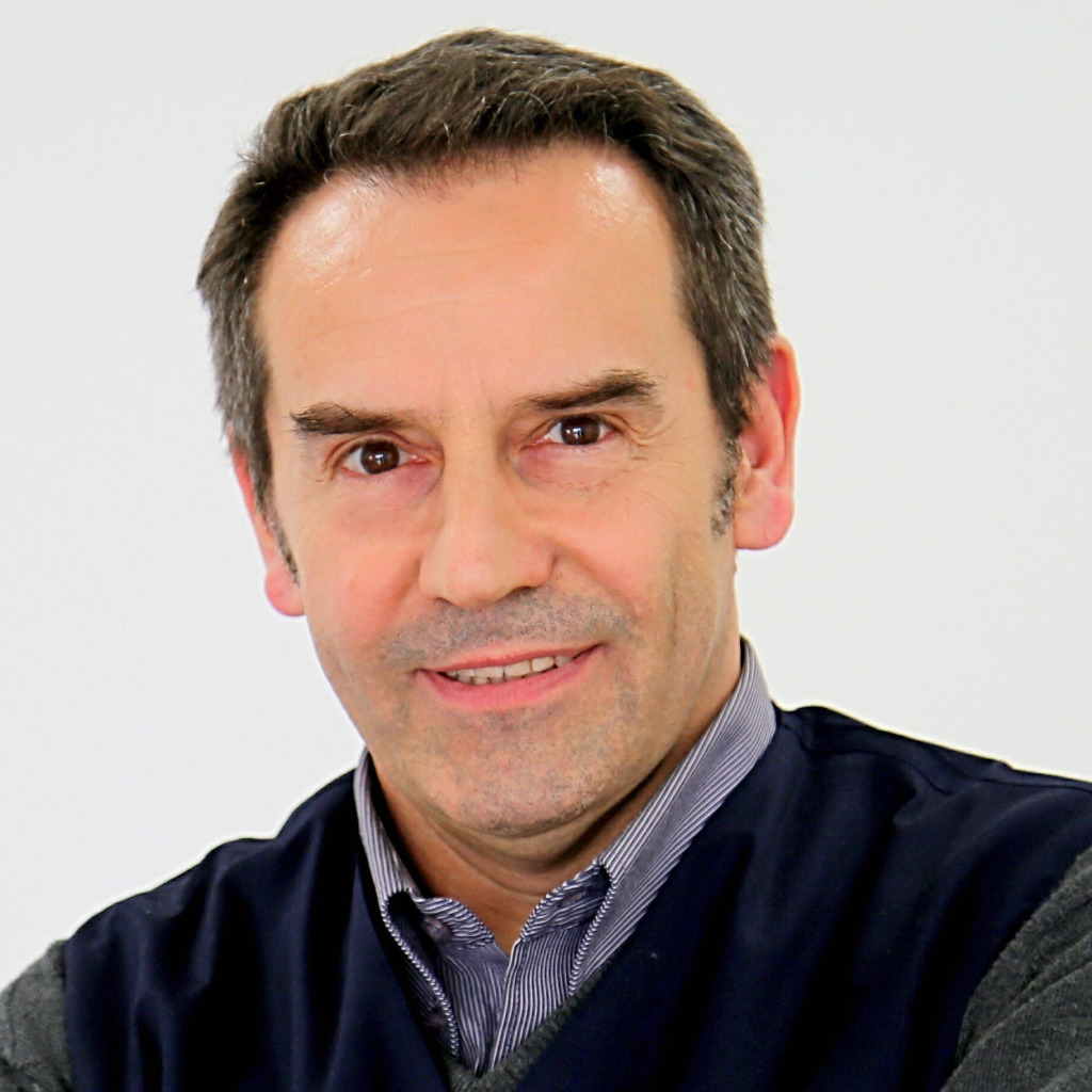 Dipl.Ing. Massimo Calovini Plant general manager DRÄXLMAIER Group