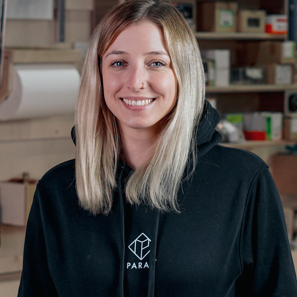 Laura Siegert - Marketing &amp; Sales - PARAX UG (haftungsbeschränkt) | XING