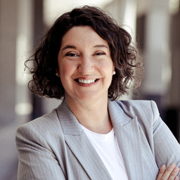 Dr. Fanny Pilz