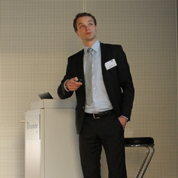 Dr. Max Baum