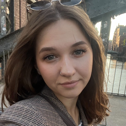 Laura Schröder
