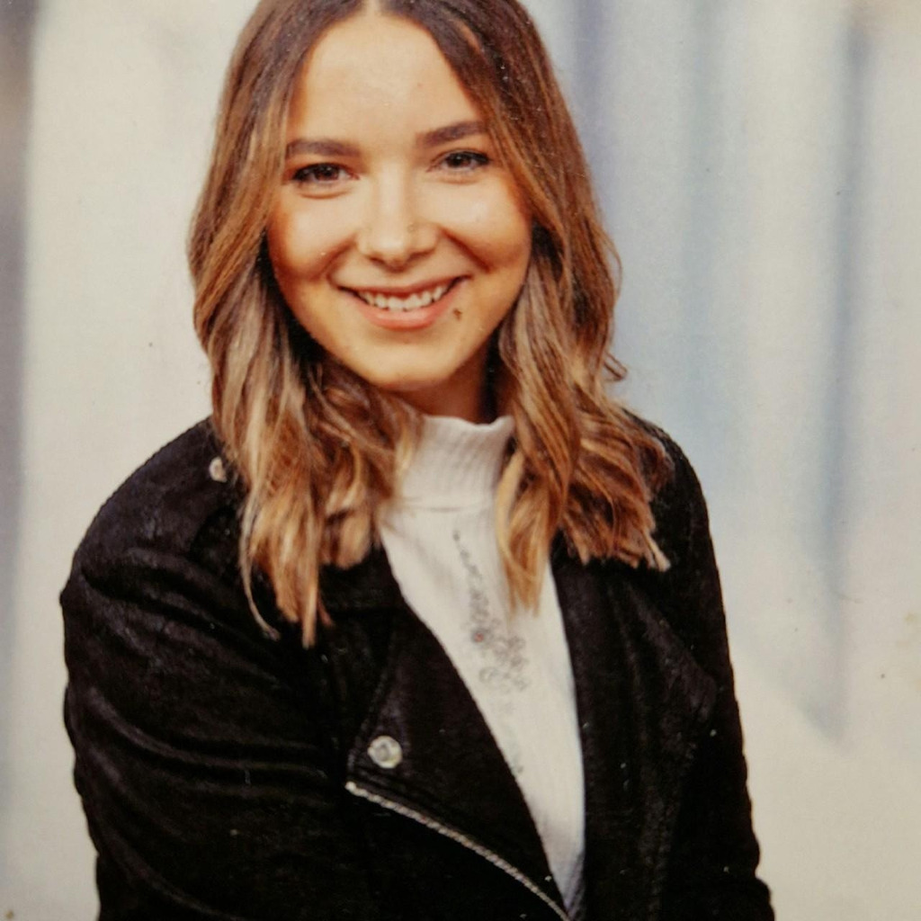 Janine Becker Pflegefachfrau Universitätsklinikum Ulm XING