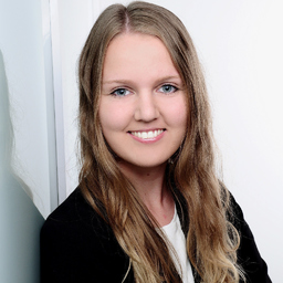 Stephanie Schuk