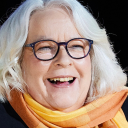 Simone Hoch