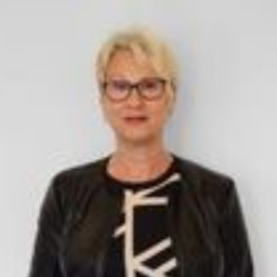 Karin Theobald