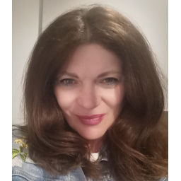 Lucia Lange
