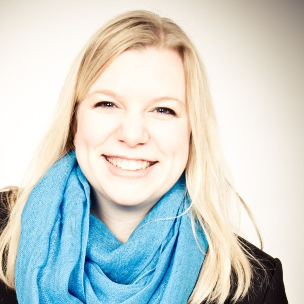 Rebecca Janus Client Services Director aha! Agentur für