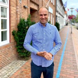 Claas Normann Maeder-Roennestad