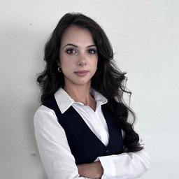 Özlem Chasan-Houssein