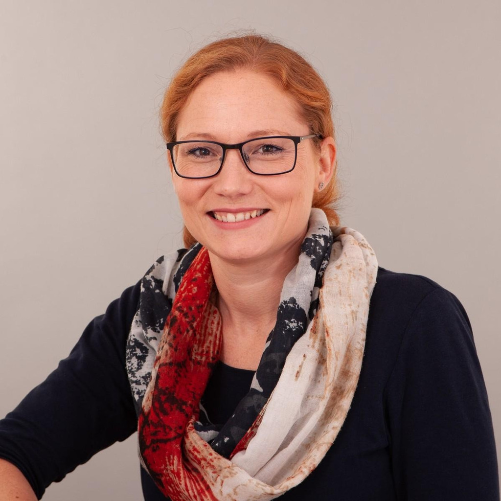 Vivian FriedrichVolk Projektleiterin PersonalManagement AMEOS Ost