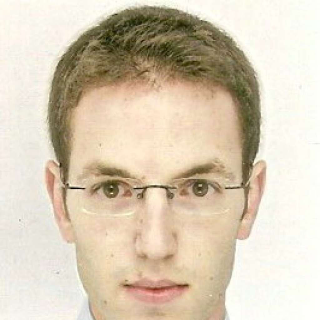 Charles Guyon Project leader in Powertrain Adaptation for PSA Hybrid