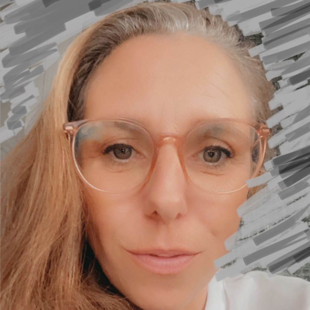 Daniela Evans's Instagram, Twitter & Facebook on IDCrawl