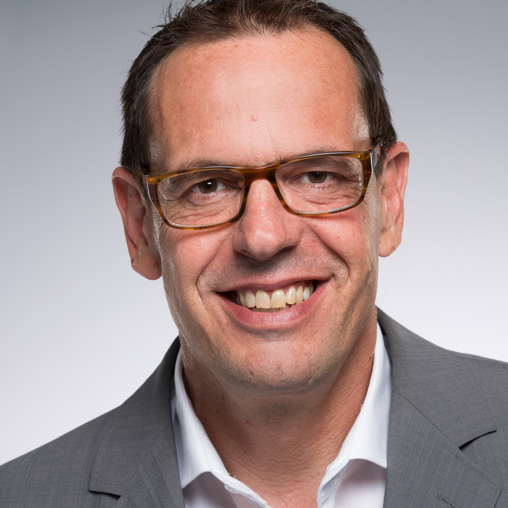 Dr. Kurt Moll Anwaltstätigkeit & Projekte Dr. Kurt Moll