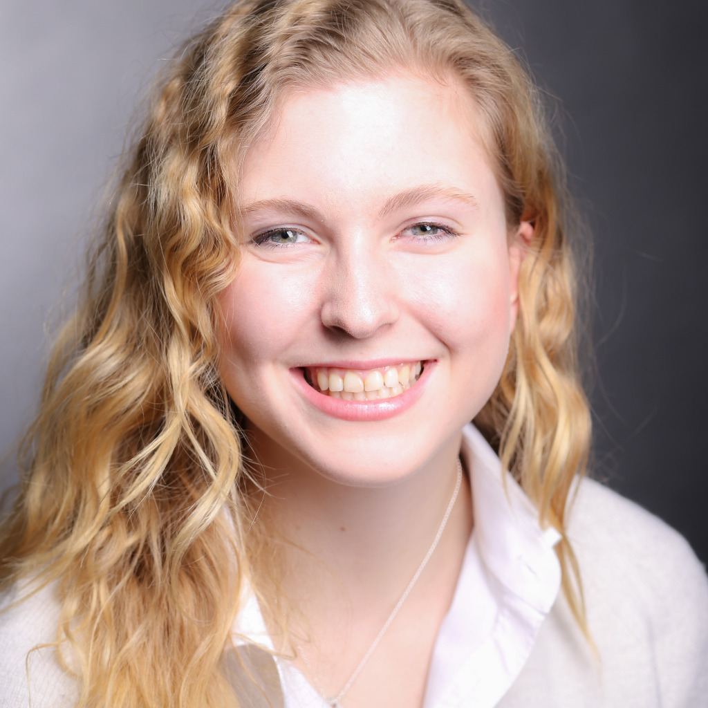 Marie Rousseau's Instagram, Twitter & Facebook on IDCrawl