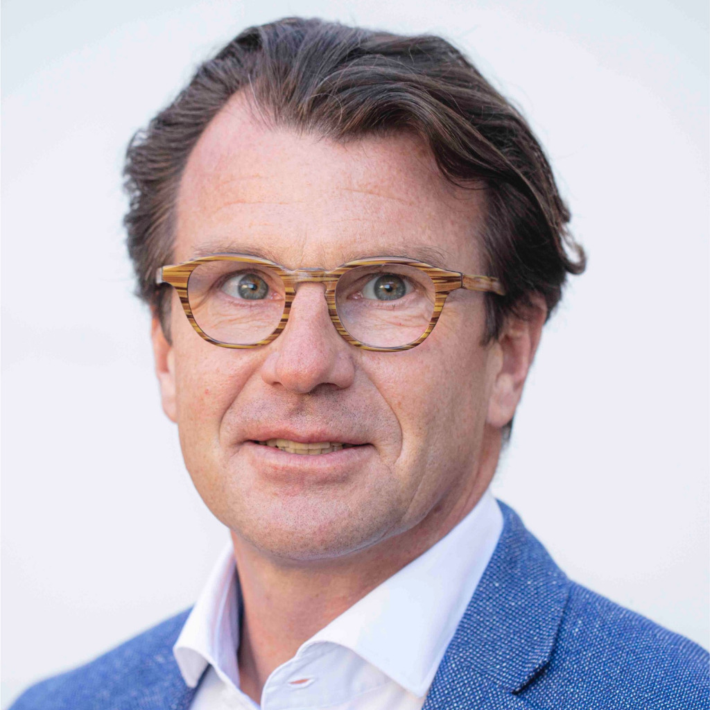 Dr. Ulrich Fell General Manager / Geschäftsführer PhysioAssist GmbH