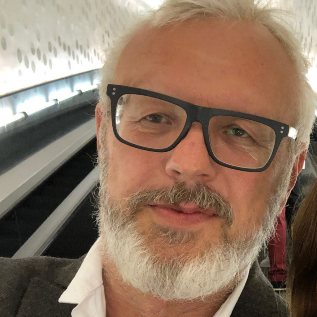 Michael Baden Solution Architect Professional Services Seeburger AG