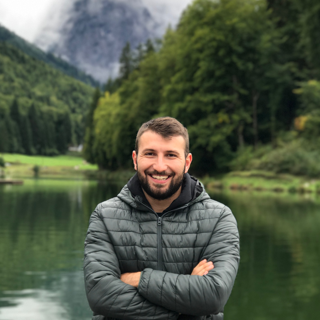 Kristijan Kostovski Sachbearbeiter Produktmanagement hygi.de GmbH