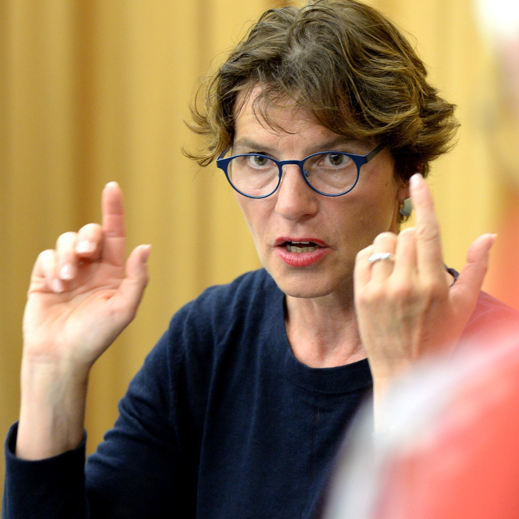 Helene Haegi Chorleiterin, Stimmbildnerin chorkultur.ch XING