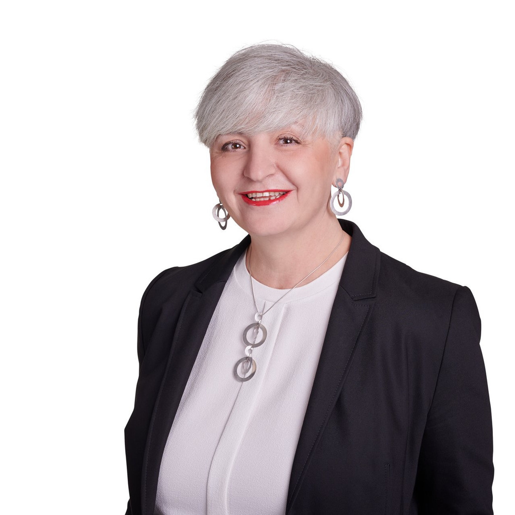 Tanina Cattarius Vermögensberaterin Deutsche Vermögensberatung XING