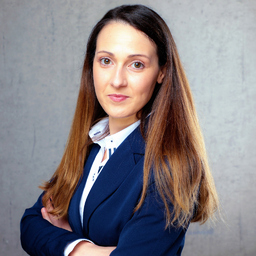 Julia Henze