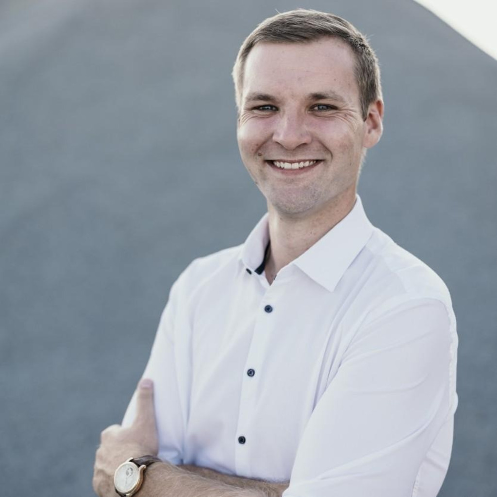 Thomas Obermeier Automobilverkäufer Autohaus Neutraubling GmbH XING